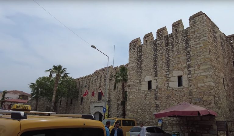 Kuşadası Kaleiçi Pansiyon